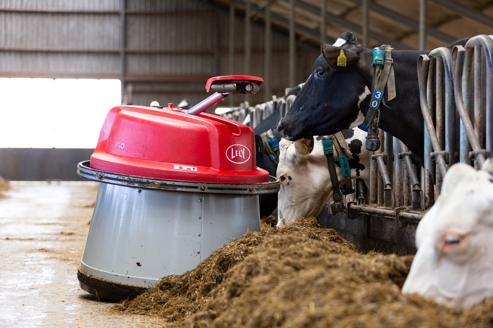 Lely Juno Altijd vers voer voor het voerhek is goed voor de koe