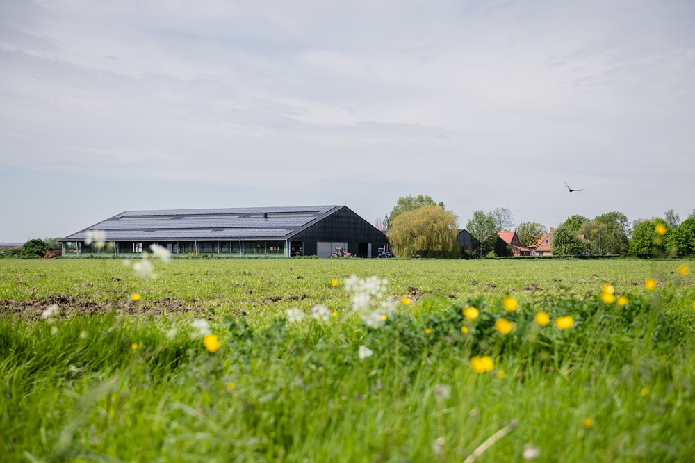 Royal A-ware introduceert in België Farmdesk voor berekening footprint melk